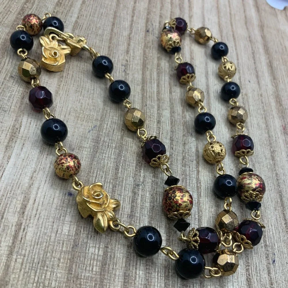 Liz Claiborne Vintage Gold Tone Filigree Beaded Lucite Necklace
